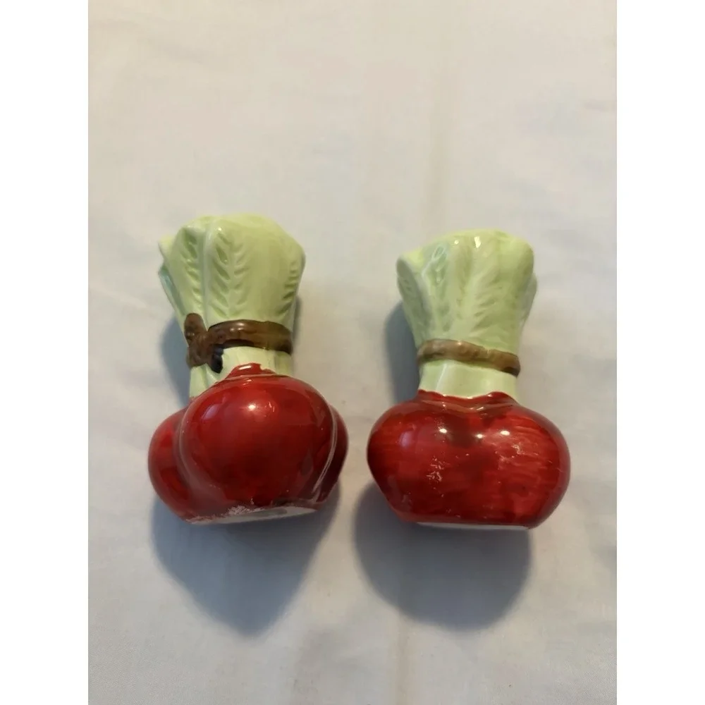 Radish Salt and Pepper Shakers Vegetable Kitschy Red Green Ceramic Set 3.5in